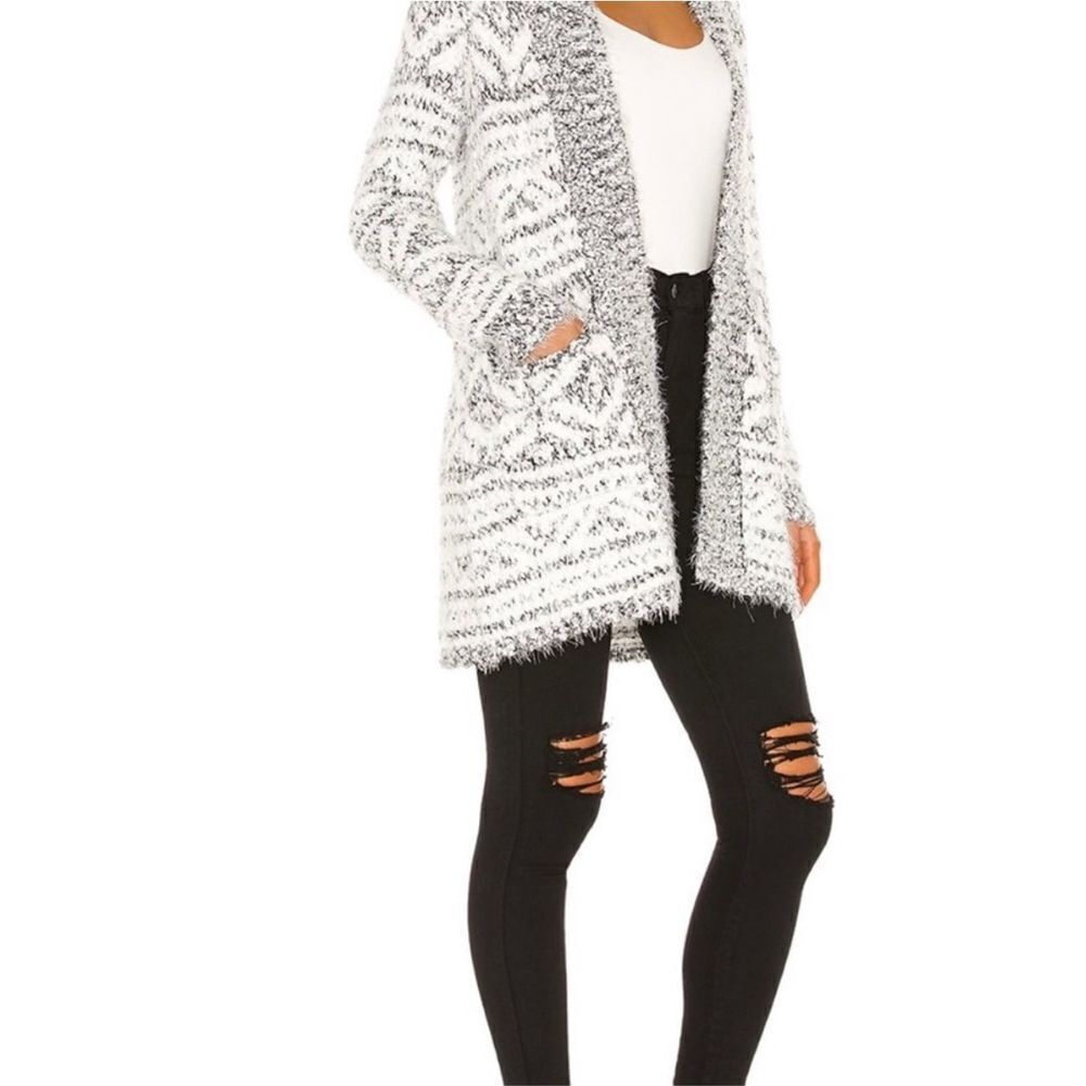 BB DAKOTA A STAR IS WARM EYELASH CARDIGAN Size Small New - Picture 2 of 8